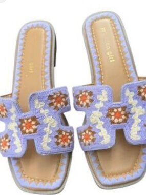 Madden Girl Lavender and Tan Embroidered Slide Size 8